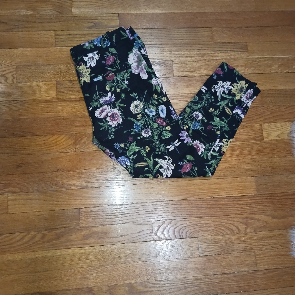 H&M flower ankle pants- Womens size 10